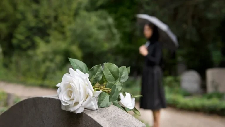 10 Essential Tips for Organizing a Meaningful and Stress-Free Funeral