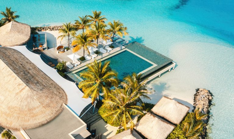 Why the Maldives Is the World’s Most Booked Luxury Destination (And What Travelers Don’t See Online)