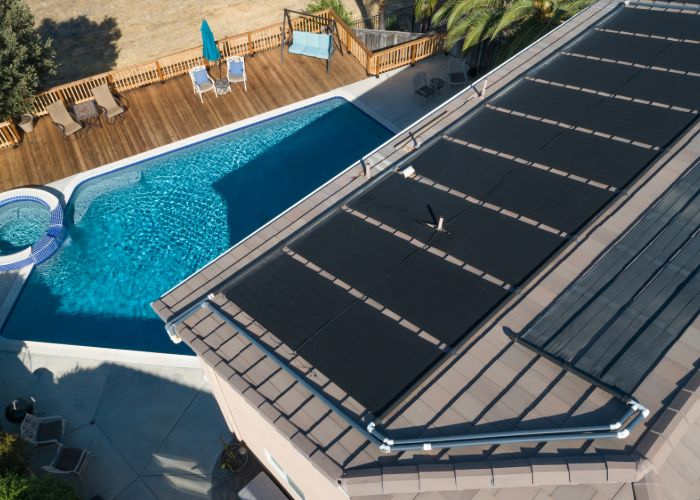 Seasonal Commercial Pool Services: Cleaning, Maintenance, and Problem Prevention