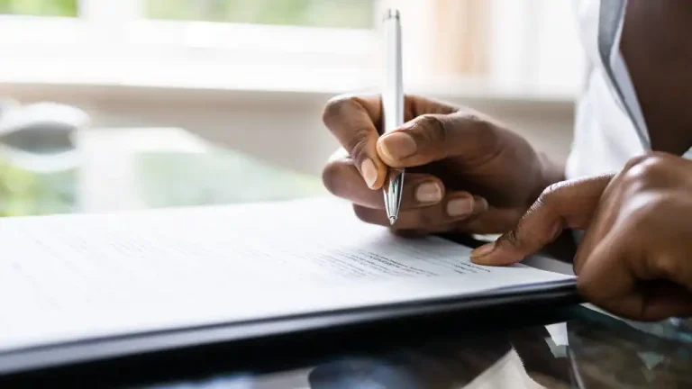 Defining Service-Level Guarantees for Shared Data Products