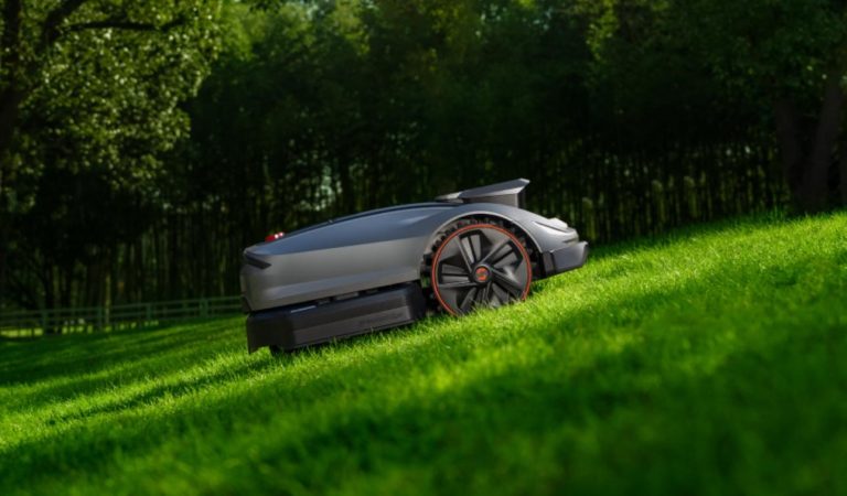 Robotic Mower Buying Guide for Homeowners