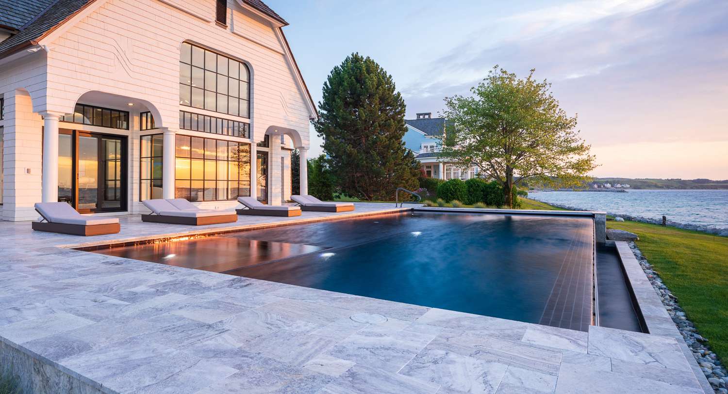 Creative Pool Renovation Ideas for Modern Backyards