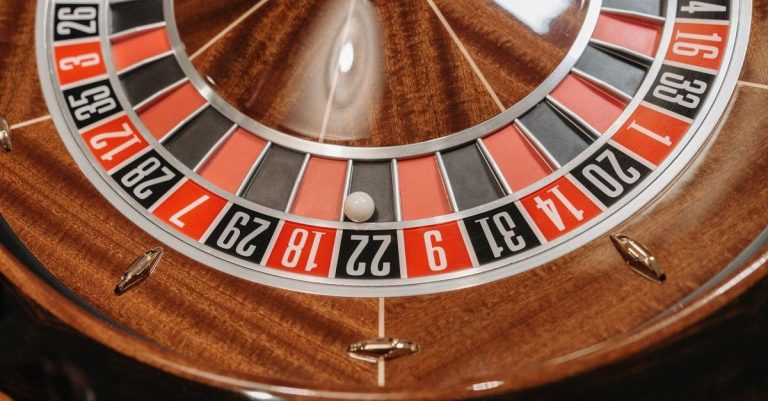 How Repeat Play Habits Shape Slot Game Preferences