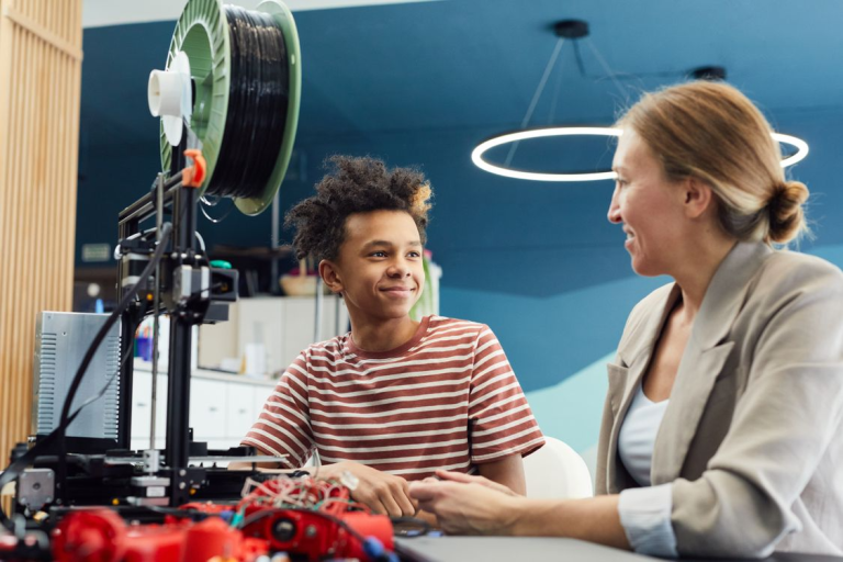 Top 7 Physics Tutoring Services in Toronto Driving the Future of STEM Education
