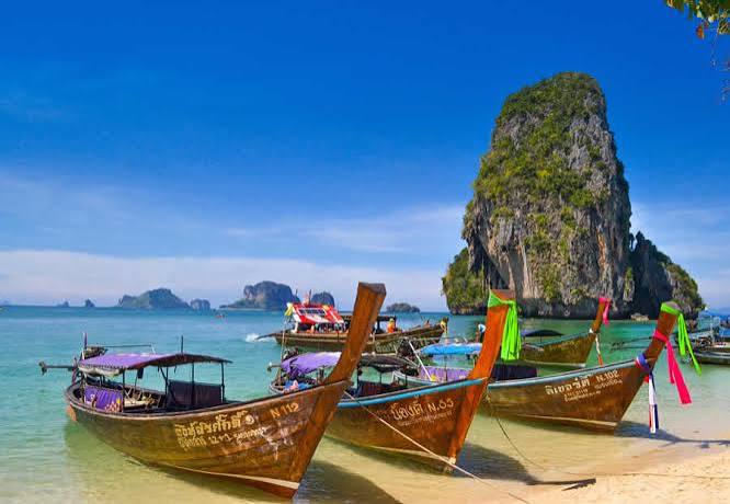 Discover the best travel insurance in Thailand for tourists, digital nomads, and expats, with coverage options for safe and worry-free travel.